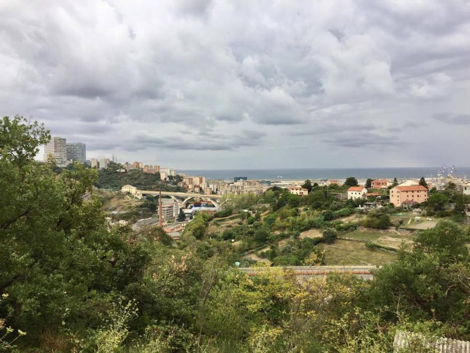 Pian piano ci si avvicina a Sestri Ponente