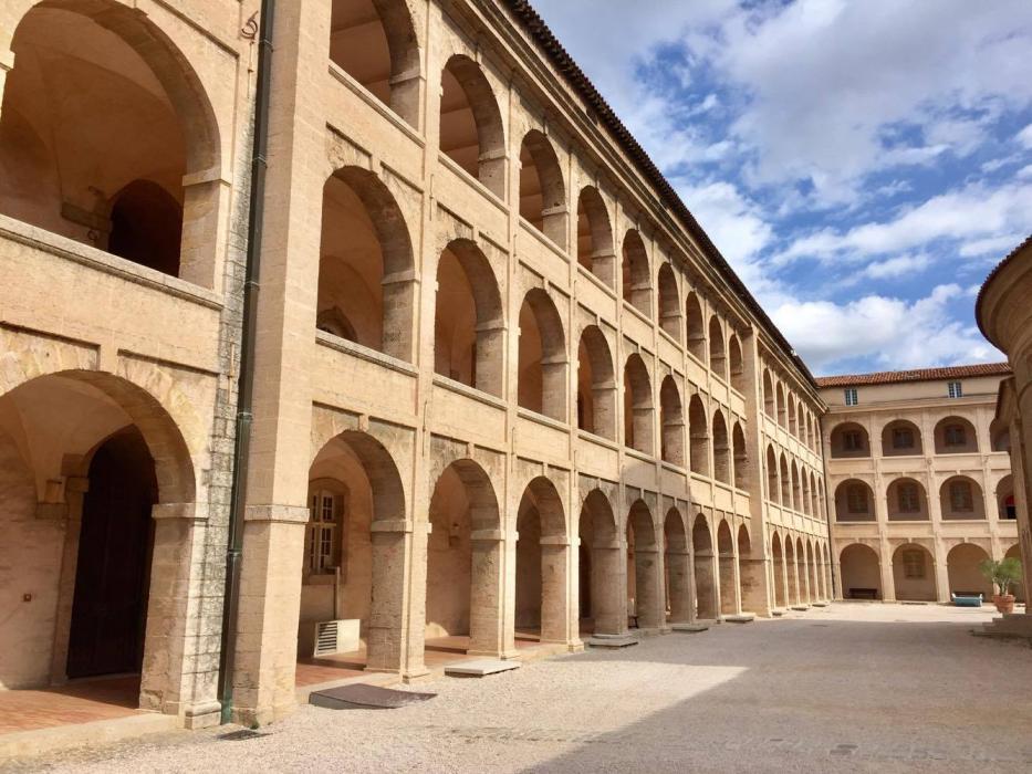 Marsiglia, Vieille Charité, Progettato da Puget, per ospitare i poveri