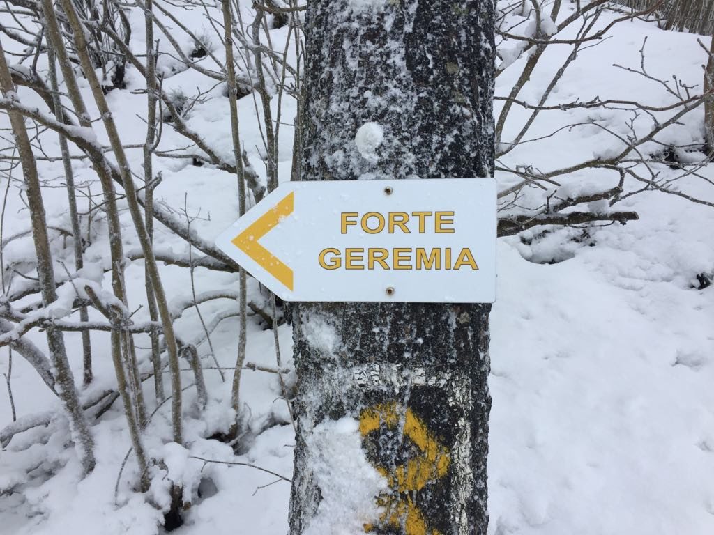 Il sentiero per Forte Geremia.
