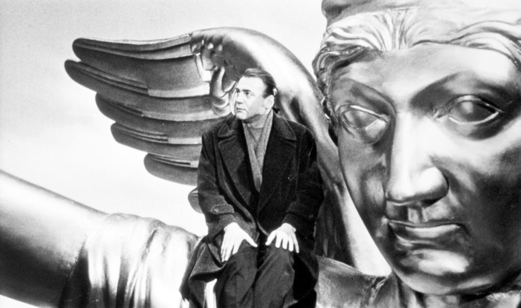 Bruno Ganz nel cielo sopra Berlino