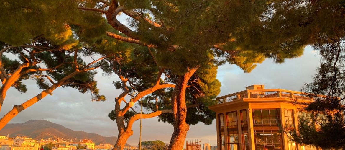 Ascensore di Castelletto al tramonto